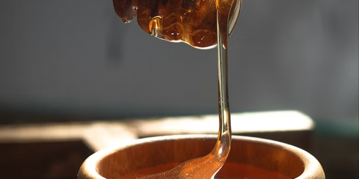 How Honey May Support Seasonal Allergy Relief